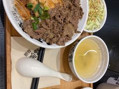 大碗过瘾双拼-熊吞·大碗丼烧肉饭(济宁万达广场店)