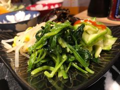 -山川小町·极番烧肉(新地假日广场店)