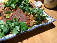 -大众跷脚牛肉馆·非遗传承单位(峨眉山店)