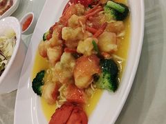 上汤伊面焗龙虾-江南村酒家