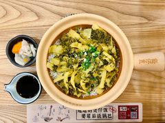 -煲仔皇腊味煲仔饭(经四万达店)