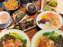 -八月美食小馆(银泰城总店)