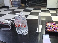 -鲨鱼皮汽车凹陷玻璃修复(静安店)