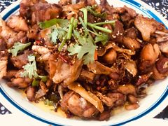-八两八金·莱芜特色炒鸡(市南漳浦路店)