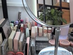 -ME觅妆·定制美妆·彩妆私教(菱角湖店)