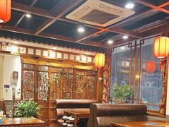 -亿诣蝎府炸酱面羊蝎子火锅(酷车小镇店)