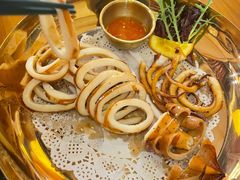 碳烤全鱿鱼-曼泰·泰餐(江南环球港店)