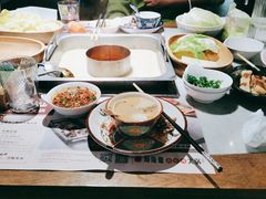 胡椒猪肚鸡双拼锅底-尚尚仙·酸汤猪手·猪肚鸡火锅(华联万柳购物中心店)