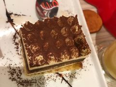 -必胜客(东大桥店)