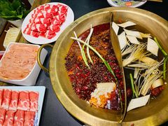 -沸炉重庆老火锅(军事博物馆店)