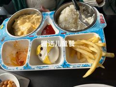 -凤凰湘语·平价海鲜餐厅(浦东旗舰店)
