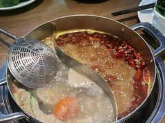 -来龍儿鲜切牛肉自助老火锅