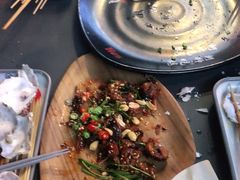 -何师烧烤Pro ·江湖川菜·小龙虾·精酿(太古里旗舰店)