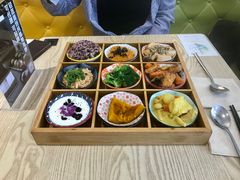 -轻蔬不用等·素食(江苏路店)