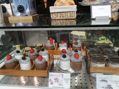 零售区-泰康食品(南京东路店)