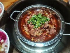 -大众跷脚牛肉馆·非遗传承单位(峨眉山店)