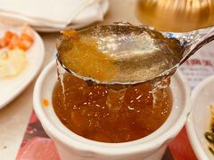 燕窝银耳汤-芭菲盛宴·环球美食(袁家岗店)