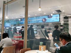 -老乡鸡(上海白玉兰广场店)