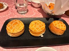 酥皮一口菠萝包-囍凤楼·粤菜·点心·火锅(温特莱店)