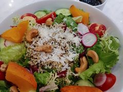 牛油果藜麦沙拉-théATRE茶聚场·餐厅(环球金融中心店)