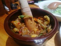 尖椒擂茄子-老滇山寨•云南特色菜•地方菜•民族风情歌舞表演(金碧店)