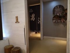 换洗室-汤泉良子·沐足·颂钵疗愈·SPA(珠江新城店)