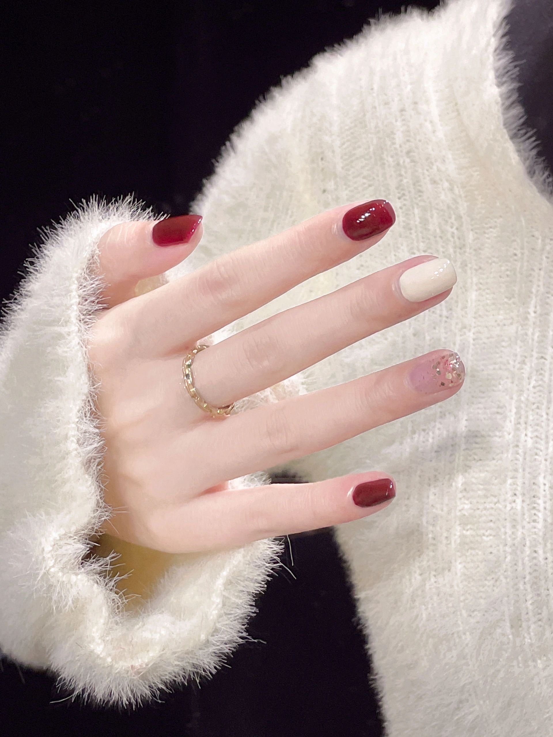 白到发光💫巨巨显白的红色系跳色美甲