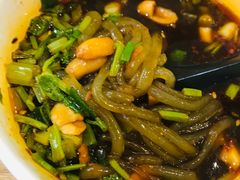 -南门金峰辣子鸡·玩串串(昌发展万科广场店)