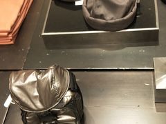 -URBAN REVIVO(七宝领展广场店)