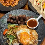 在长沙！！！穷鬼漂亮饭我悟了…人均30[流泪]