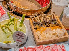-菌自在·云南野生菌火锅(长安万达店)