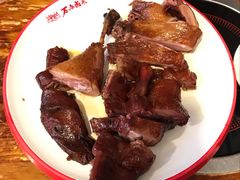 -老鼎万春卤菜(五代传承创始老店)