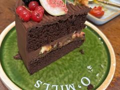 浓郁巧克力无花果蛋糕-O'mills Sourdough Bakery&Bistro(永嘉路店)