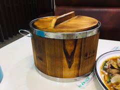-鑫悦楼煎蟹·16年海鲜大排档