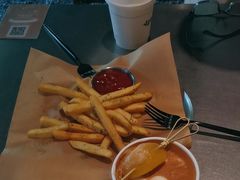 -J Create城市露营咖啡·简餐·宠物(上海动物园店)