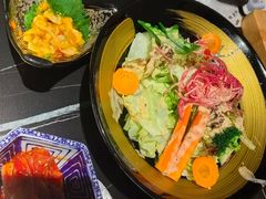 -山川小町·极番烧肉(新地假日广场店)