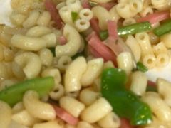 火腿炒通心粉-小白桦西餐厅