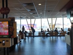 -麦当劳(哈西万达店)