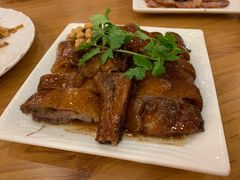港式烧鹅-粤仔湾砂锅粥(金太湖店)