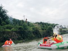 -仙山谷激浪漂流