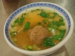 牛丸汤-潮界(凯德晶萃店)