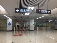 -铁西广场(地铁站)