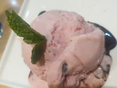 -必胜客(龙吴宅急送店)