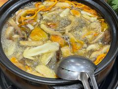 -菌之家·专业纯野生菌火锅·特色炒菌