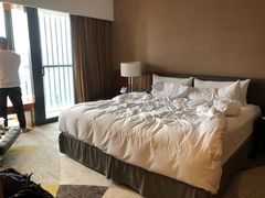 -珠海拱北口岸希尔顿欢朋酒店