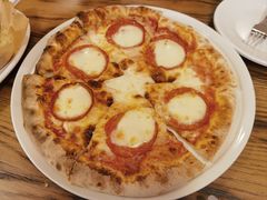 -城市大道红炉披萨烘焙坊