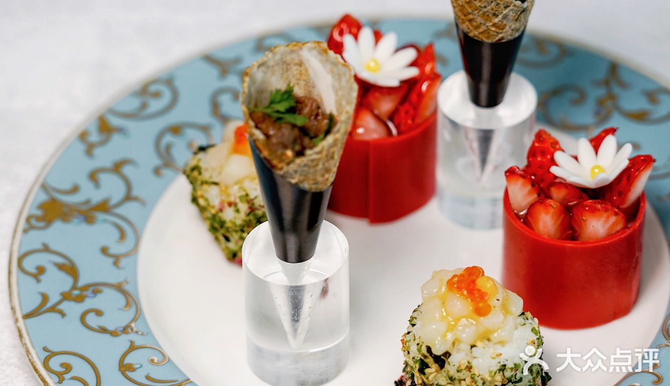 🍰 45层云端直面三件套，春日下午茶必打卡‼️