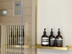 -新蝶变皮肤管理中心