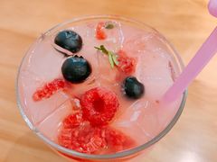 草莓可尔必思-馥家小馆(黔灵山公园店)