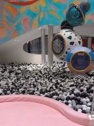 -奈尔宝家庭中心·国风主题·亲子餐厅(豫园商城店)